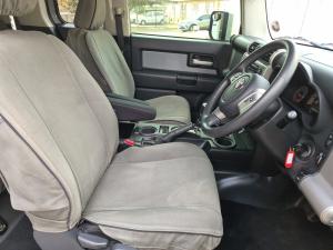 Toyota FJ Cruiser FJ Cruiser - Image 15