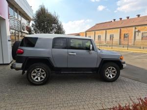 Toyota FJ Cruiser FJ Cruiser - Image 3