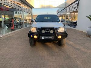 Toyota Hilux V6 4.0 double cab 4x4 Raider - Image 4