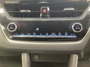 Toyota Corolla Cross 1.8 Hybrid XS - Image 16