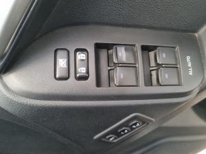 Toyota Land Cruiser Prado 3.0DT VX - Image 23