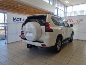 Toyota Land Cruiser Prado 3.0DT VX - Image 2