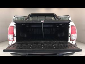 Toyota Hilux 2.8GD-6 double cab 4x4 Raider auto - Image 13