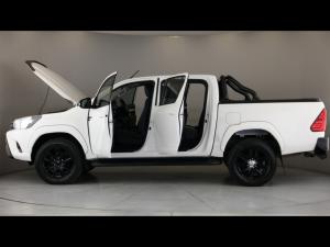Toyota Hilux 2.8GD-6 double cab 4x4 Raider auto - Image 26