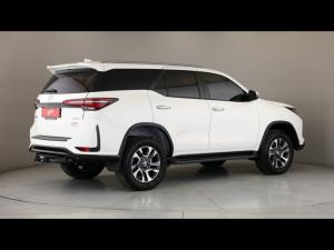 Toyota Fortuner 2.8GD-6 4x4 - Image 2