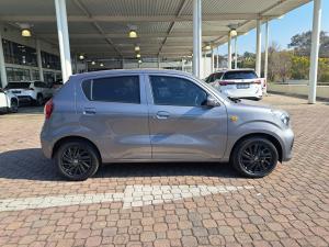 Toyota Vitz 1.0 XR manual - Image 3