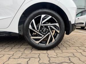 Hyundai i20 1.4 Executive - Image 19