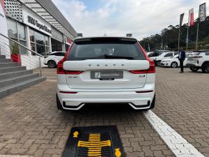 Volvo XC60 B6 AWD Ultimate Dark - Image 5