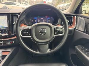 Volvo XC60 B6 AWD Ultimate Dark - Image 8