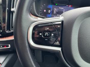 Volvo XC60 B6 AWD Ultimate Dark - Image 9
