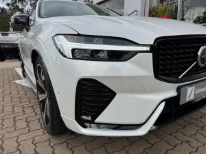 Volvo XC60 B6 AWD Ultimate Dark - Image 24