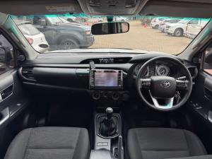 Toyota Hilux 2.4GD-6 single cab Raider manual - Image 6