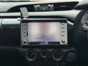 Toyota Hilux 2.4GD-6 single cab Raider manual - Image 14