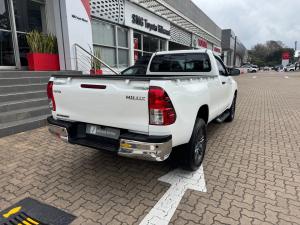 Toyota Hilux 2.4GD-6 single cab Raider manual - Image 2