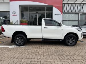 Toyota Hilux 2.4GD-6 single cab Raider manual - Image 3