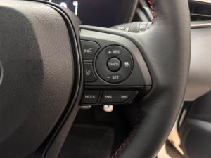 Toyota Corolla Cross 1.8 GR-S Hybrid - Image 11