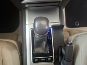 Toyota Prado VX-L 2.8GD automatic - Image 12