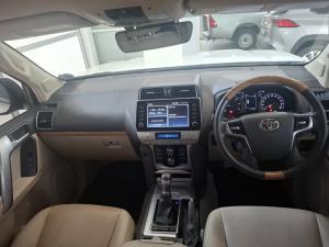 Toyota Prado VX-L 2.8GD automatic - Image 6