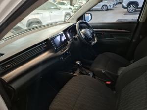 Toyota Rumion 1.5 TX automatic - Image 7