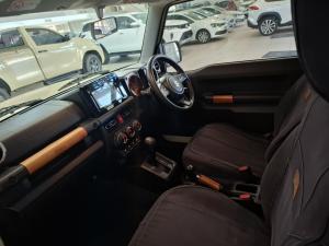 Suzuki Jimny 1.5 GLX automatic - Image 7