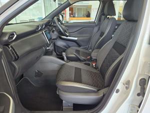 Nissan Magnite 1.0T Acenta Plus CVT - Image 11