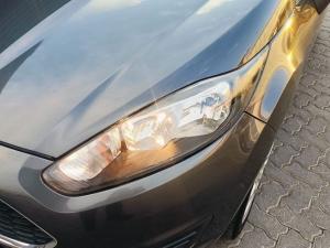 Ford Fiesta 5-door 1.4 Ambiente (aircon+audio) - Image 4