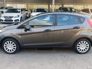 Ford Fiesta 5-door 1.4 Ambiente (aircon+audio) - Image 6