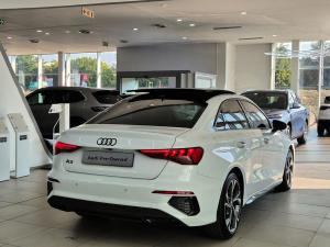 Audi A3 sedan 40TFSI S line - Image 6