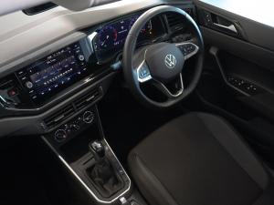 Volkswagen Polo hatch 1.0TSI Life auto - Image 20