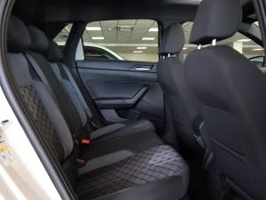 Volkswagen Polo hatch 1.0TSI R-Line - Image 27