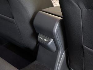 Volkswagen Polo hatch 1.0TSI R-Line - Image 34