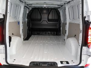 Volkswagen Transporter 2.0TDI panel van LWB manual - Image 14
