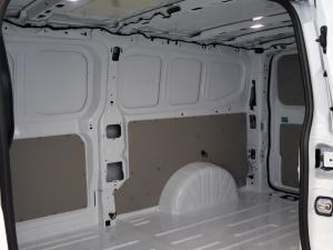 Volkswagen Transporter 2.0TDI panel van LWB manual - Image 18