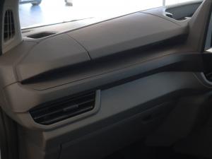 Volkswagen Transporter 2.0TDI panel van LWB manual - Image 21