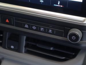 Volkswagen Transporter 2.0TDI panel van LWB manual - Image 24