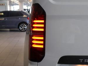 Volkswagen Transporter 2.0TDI panel van LWB manual - Image 9