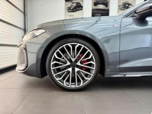Audi A5 sedan TFSI S line Black - Image 3