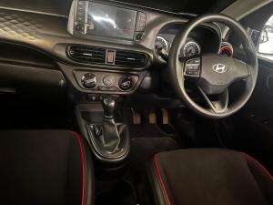 Hyundai Grand i10 1.0 Premium hatch - Image 10