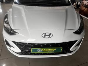 Hyundai Grand i10 1.0 Premium hatch - Image 2