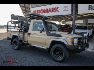 Toyota Land Cruiser 79 4.5D-4D LX V8 single cab - Image 1