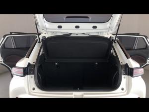 Toyota Starlet Cross 1.5 XS auto - Image 13