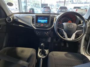 Toyota Vitz 1.0 XR manual - Image 6