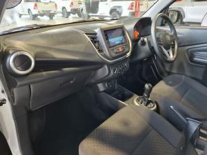 Toyota Vitz 1.0 XR manual - Image 7