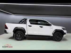 Toyota Hilux 2.8GD-6 double cab Legend auto - Image 3