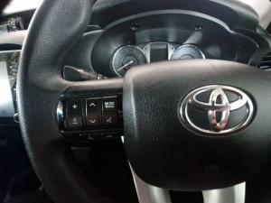 Toyota Hilux 2.4GD-6 double cab 4x4 Raider auto - Image 8