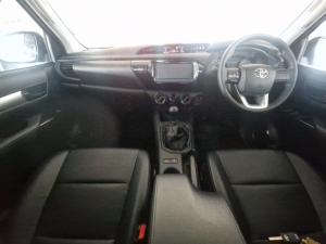 Toyota Hilux 2.4GD-6 double cab 4x4 SR - Image 6