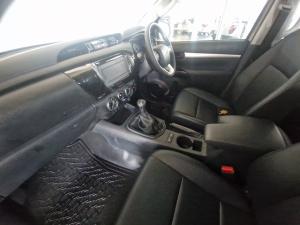 Toyota Hilux 2.4GD-6 double cab 4x4 SR - Image 7