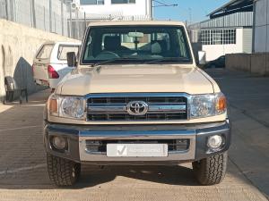 Toyota Land Cruiser 79 4.2D single cab - Image 4