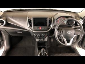 Toyota Vitz 1.0 XR manual - Image 6