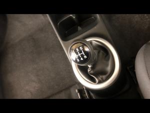 Toyota Vitz 1.0 XR manual - Image 15